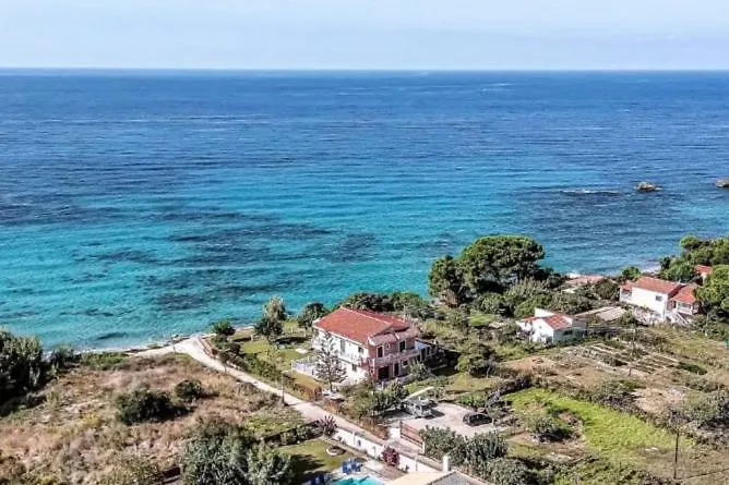 Pablo's Seaside *